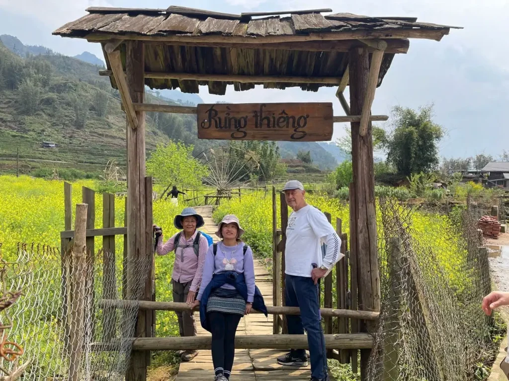 cat cat village guide 1 About us