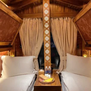 Ha Noi to Lao Cai tourist train