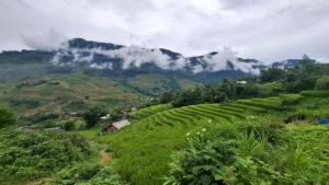 sapa weather trekking routes